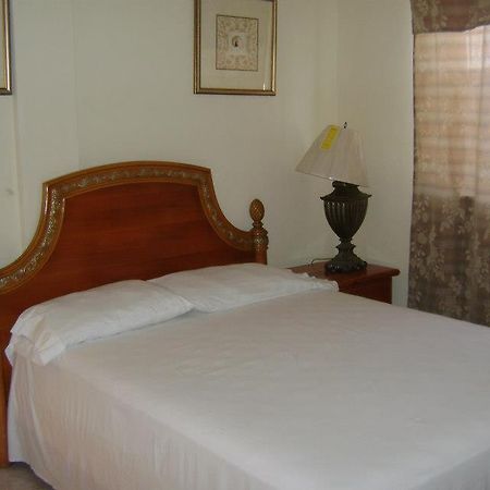Caribbean Hotel Cayes Les Cayes Extérieur photo
