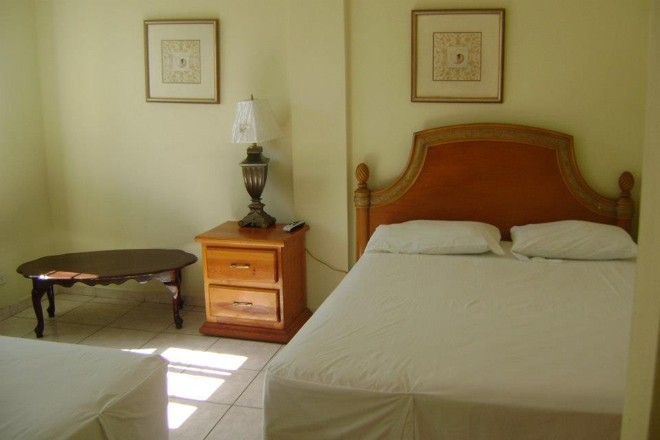 Caribbean Hotel Cayes Les Cayes Extérieur photo